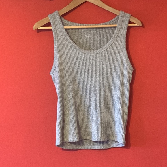 American Eagle Super Soft Grey Cropped Tank - Picture 2 of 5